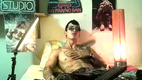 Snapshot of yeisoncastellanos1999 chatting on 11, 11, 2025 yeisoncastellanos1999 online show from 11, 11, 2025