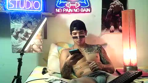 Snapshot of yeisoncastellanos1999 chatting on 11, 11, 2025 yeisoncastellanos1999 online show from 11, 11, 2025