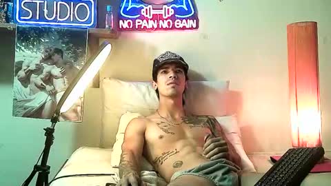 Snapshot of yeisoncastellanos1999 chatting on 30, 11, 2025 yeisoncastellanos1999 online show from 30, 11, 2025