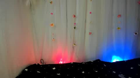 Snapshot of yelina_mh chatting on 7, 11, 2025 YELINA online show from 7, 11, 2025