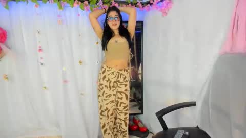 Snapshot of yelina_mh chatting on 8, 3, 2026 YELINA online show from 8, 3, 2026