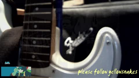 Snapshot of yellowsnakes chatting on 17, 10, 2025 . y e l l o w s n a k e s . online show from 17, 10, 2025