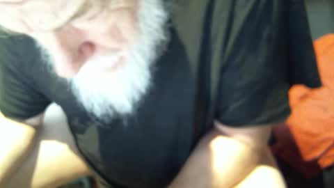 Snapshot of yellowsnakes chatting on 29, 10, 2025 . y e l l o w s n a k e s . online show from 29, 10, 2025