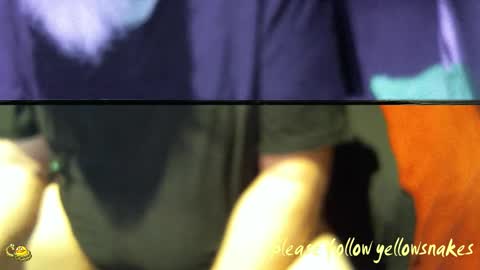 Snapshot of yellowsnakes chatting on 17, 12, 2025 . y e l l o w s n a k e s . online show from 17, 12, 2025