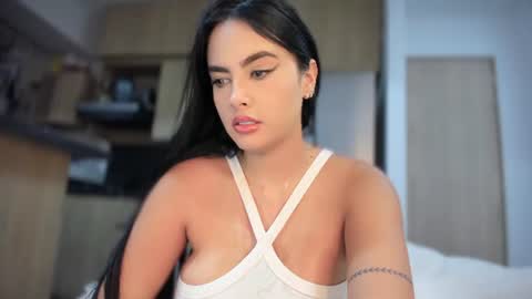 yenifer016 online show from 23, 7, 2026