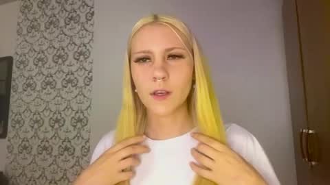 Lana online show from 22, 7, 2026