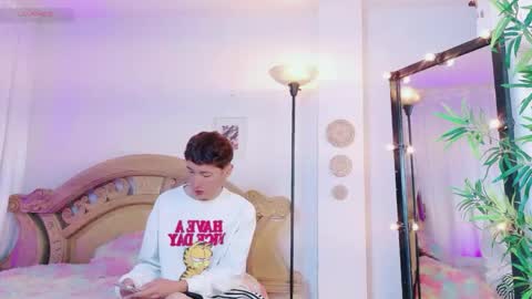 Snapshot of yeremmy_twink chatting on 10, 5, 2026 yeremmy_twink online show from 10, 5, 2026