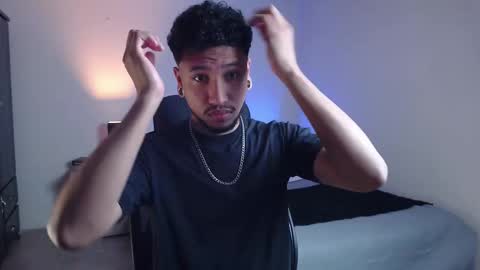 Snapshot of yerfon_s1 chatting on 22, 11, 2025 Yeff ind. model online show from 22, 11, 2025