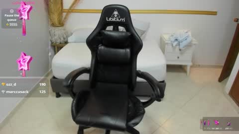 yesenia online show from 23, 1, 2025