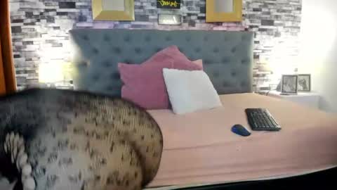 Yeseniaa  online show from 27, 7, 2026