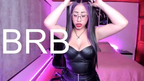 yesie_hot2 online show from 10, 3, 2025