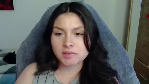 Snapshot of yessica_gomez01 chatting on 19, 5, 2026 yessica_gomez01 online show from 19, 5, 2026
