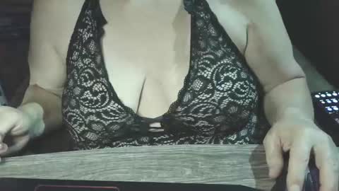 yessirprincesspet online show from 17, 5, 2026