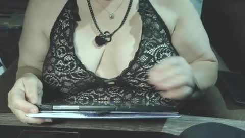 yessirprincesspet online show from 21, 6, 2026