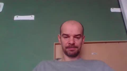 yewloo online show from 28, 11, 2025