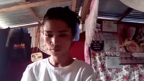 Snapshot of yhanie08 chatting on 15, 1, 2025 Sweet Yhanie online show from 15, 1, 2025
