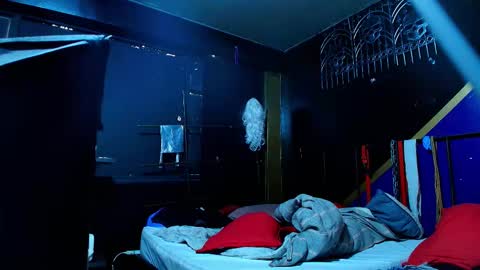 yingandyangg online show from 18, 3, 2026