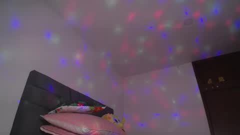 Yiny online show from 31, 1, 2025