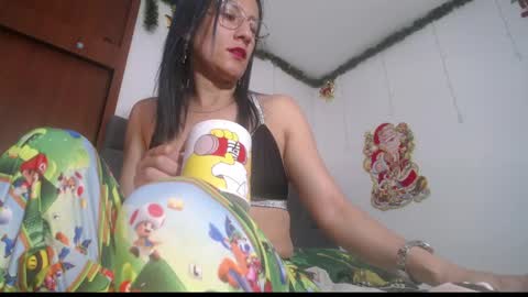 Yiny online show from 22, 12, 2025