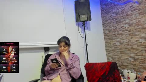 yinyyanghot online show from 10, 11, 2025