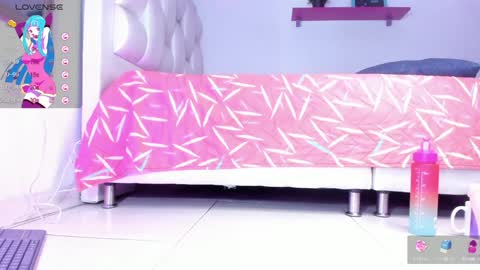 Yiovanna online show from 18, 1, 2025