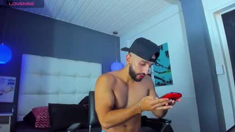 Yiyo online show from 19, 9, 2025