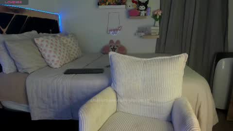lucy online show from 25, 6, 2026