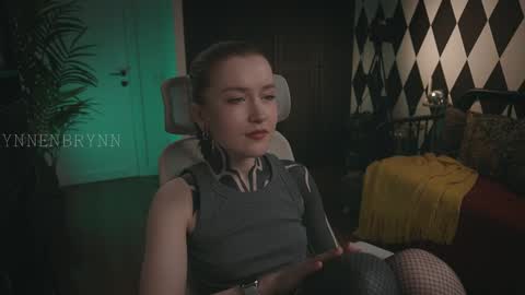 ynnenbrynn online show from 26, 1, 2025