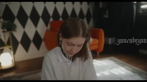 ynnenbrynn online show from 24, 4, 2026