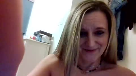 yogabuttttttt online show from 9, 1, 2026