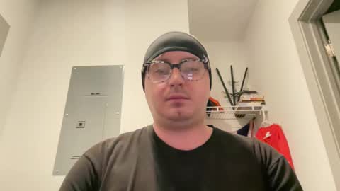 yogasmokedog69 online show from 30, 4, 2026