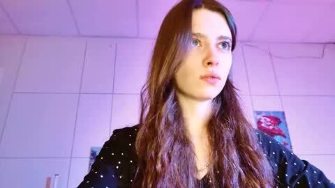 yoka_paradoxxx online show from 5, 3, 2026