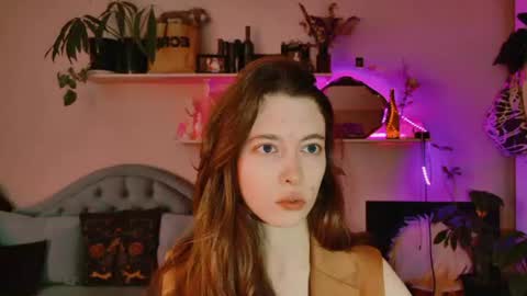 yoka_paradoxxx online show from 18, 6, 2026