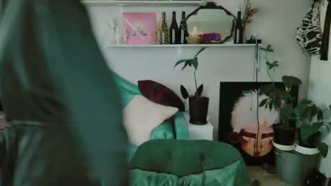 yoka_paradoxxx online show from 20, 6, 2026