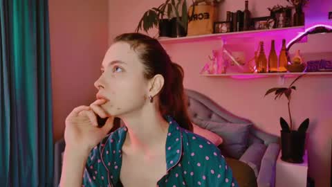 yoka_paradoxxx online show from 21, 6, 2026