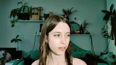 yoka_paradoxxx online show from 11, 7, 2026