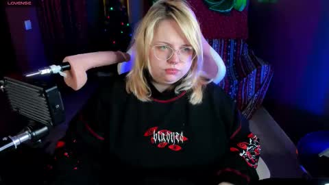 Yoki online show from 22, 12, 2025