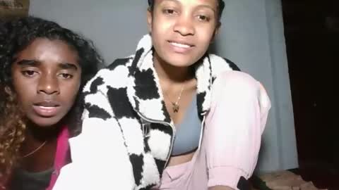 Snapshot of yolandrina05 chatting on 16, 9, 2025 yolandrina05 online show from 16, 9, 2025