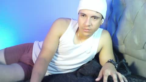 Yonat online show from 4, 4, 2026