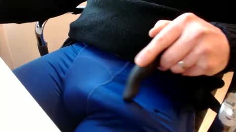 yorkiemanuk online show from 12, 2, 2025