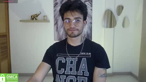 yoshy_man online show from 8, 1, 2025