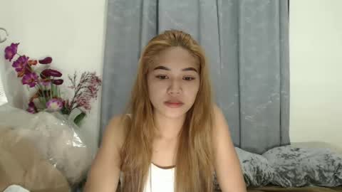 Snapshot of yosufloversweet chatting on 14, 12, 2024 fin online show from 14, 12, 2024