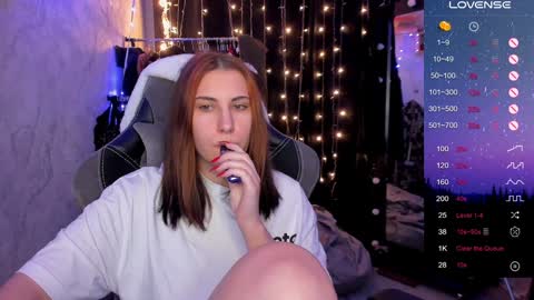 Snapshot of you_lika chatting on 21, 12, 2024 Lika online show from 21, 12, 2024