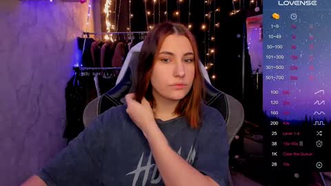 Snapshot of you_lika chatting on 25, 12, 2024 Lika online show from 25, 12, 2024