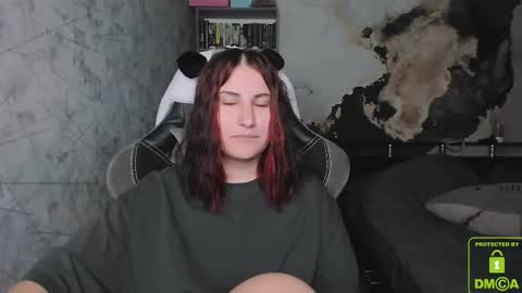 Snapshot of you_lika chatting on 28, 9, 2025 Lika online show from 28, 9, 2025