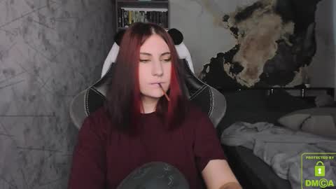 Snapshot of you_lika chatting on 2, 10, 2025 Lika online show from 2, 10, 2025