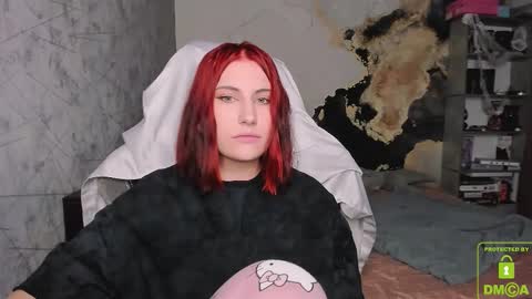 Snapshot of you_lika chatting on 18, 10, 2025 Lika online show from 18, 10, 2025