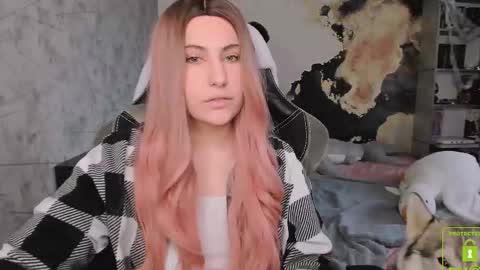 Snapshot of you_lika chatting on 21, 10, 2025 Lika online show from 21, 10, 2025