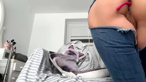 Snapshot of you_love_melisa chatting on 17, 2, 2025 private on 18 per minute start private 500 tokensOnlyfans online show from 17, 2, 2025