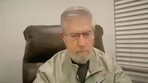 Snapshot of yougogirl_3 chatting on 11, 10, 2025 Colorado Guy Straight online show from 11, 10, 2025